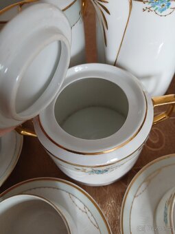Zachovalý a starožitný porcelánový servis - 3