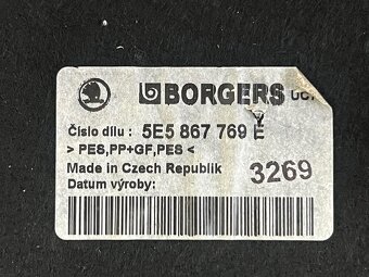 Plato kufru černá barva Škoda Octavia 3 sedan FL 2018 - 3