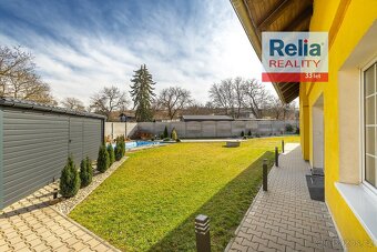 Prostorný dům s velkým potenciálem, 249 m2 - Polní Chrčice - 3