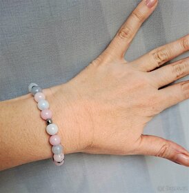 Minerální náramek chalcedon akvamarín, jaspis třešeň, hemati - 3