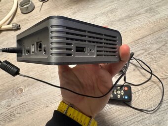 WD TV Live Media Player Box s napájecím kabelem a ovladačem - 3
