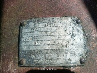 Motor s brzdou - 3