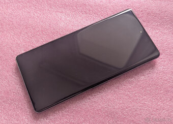Google Pixel 7 Pro (12GB/128GB + Android 15 + příslušenství) - 3