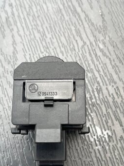 Spínač ovládání sklonu světlometů Škoda - 3