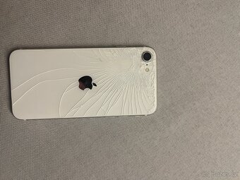 Iphone SE 2020 64 Gb - poškozený - 3
