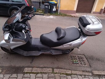 prodám skútr Suzuki AN Burgman 650 - 3