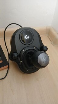 Herní Volant Logitech G29 s pedály a řadící pákou - 3