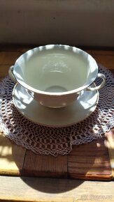 Starožitný hrneček s talířkem - 3