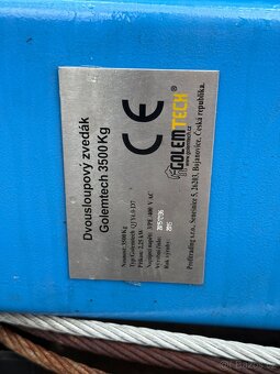 Dvousloupový zvedák golemtech 3,5t poloautomat. - 3