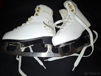 Prodám zánovní dívčí brusle Sulov FLORA JR - 30 EU - 3