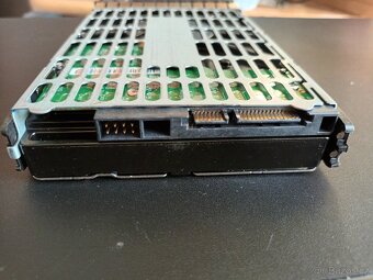 Serverový disk 1TB - 3