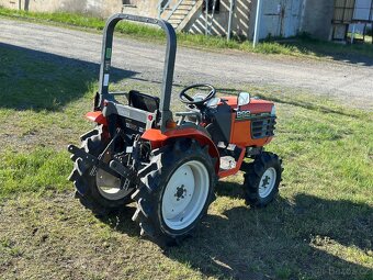 Malotraktor Kubota B92 - 3