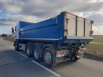 Scania R560 tridem sklápěč - 3