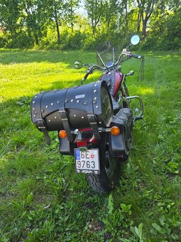 Suzuki Intruder VS 1400 - 3