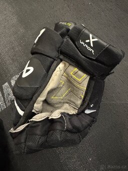 Hokejové rukavice BAUER Vapor hyperlite, 14” - 3
