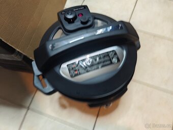 Sada horkovzdušné fritézy MasterPro FryCook a tlakového hrnc - 3