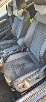 VW Passat B8 Variant 2.0TDI 110kW DSG Virtual Tažné Full LED - 3