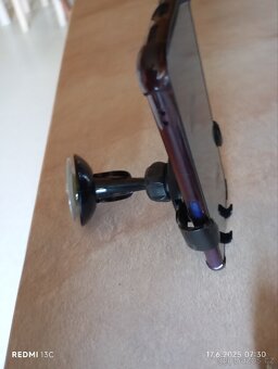 Držák mobilu,rozdvojka do zapalovače a časový spínač 230V - 3