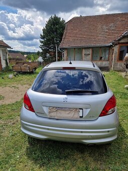 Peugeot 207 - 3