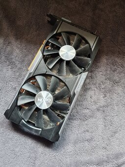 Sapphire NITRO R9 380 AMD Radeon 4GB DDR5 - 3