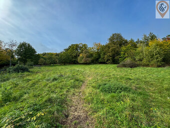 Stavební pozemek o celkové ploše 1000m2 v krásné lokalitě Du - 3