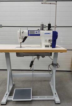 Průmyslový automaticky šicí stroj JUKI DDL8000A - 3
