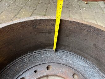 Koupím brzdový buben Ifa vlek hw 60.11, nebo fekál HTS 100 - 3