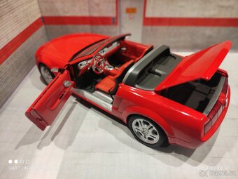 Ford mustang Cabrio 1:18 - 3