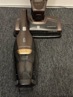 Tyčový vysavač Electrolux 2 v 1 - 3