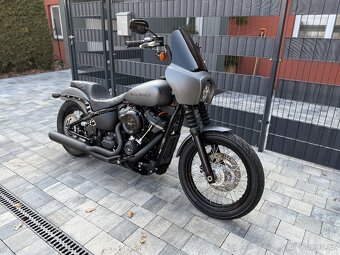 HARLEY DAVIDSON SOFTAIL STREET BOB - 3