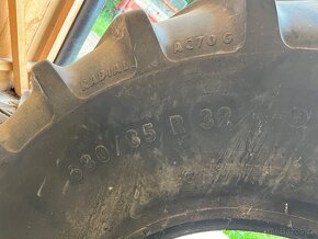 Pneu 680/65 R32 - 3