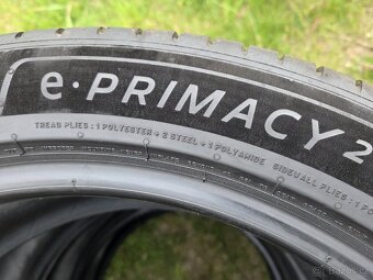 Téměř nové letní pneu Michelin e.primacy 2 225/45/19 - 3