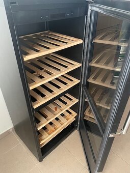 Dvouzónová vinotéka PHILCO PW 59 D – elegantní design, perfe - 3