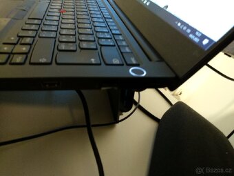 Lenovo ThinkPad E14, Windows 11 Pro - 3