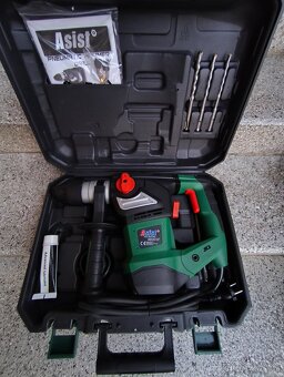 Prodám vrtací a bourací kladivo ASIST 1800 W. síla úderu: 7. - 3