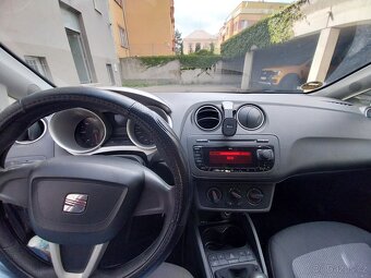 Seat Ibiza 1.6. TDI 2010, manuál - 3