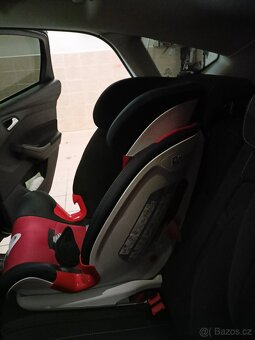 Prodám autosedačku s pětibodovými pásy - 3