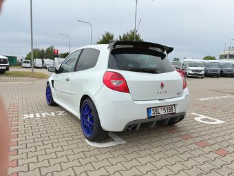 Renault Clio RS III - F1 R27 edice - 3