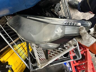 Prodám  levé světlo na bmw e60/61 dynamický xenon - 3