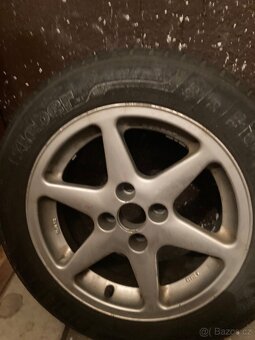 Pneumatiky od auta - 3