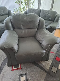 Kožená sedací souprava – 3+2+křeslo+taburet - 3