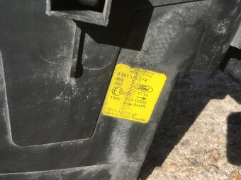 Pravé přední světlo xenon Ford Mondeo mk3 - 3