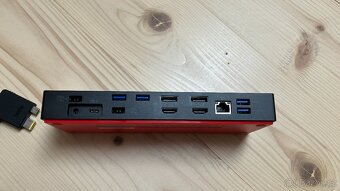 Dokovací stanice Lenovo ThinkPad Thunderbolt 3 Workstation - 3