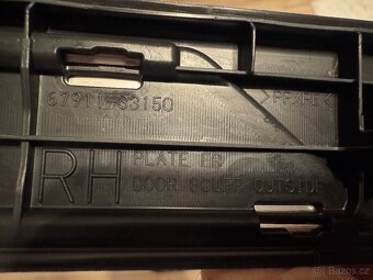 Lexus Es300h prahové lišty - 3