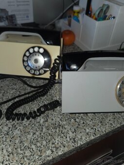 Stare telefony domácí - 3