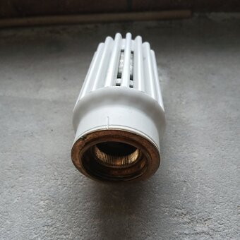 termostatické hlavice 13kusů - 3