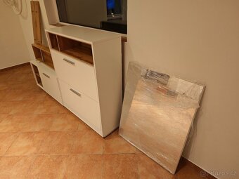 Předsíňová sestava se zrcadlem - 3