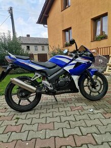 Honda CBR 125 R 2009 - 3