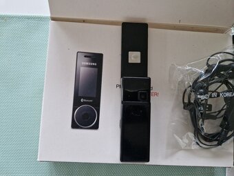 Samsung - 3