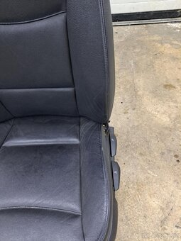 BMW E90 interier - 3